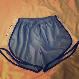 Women’s Nike Shorts GUC sz LRG